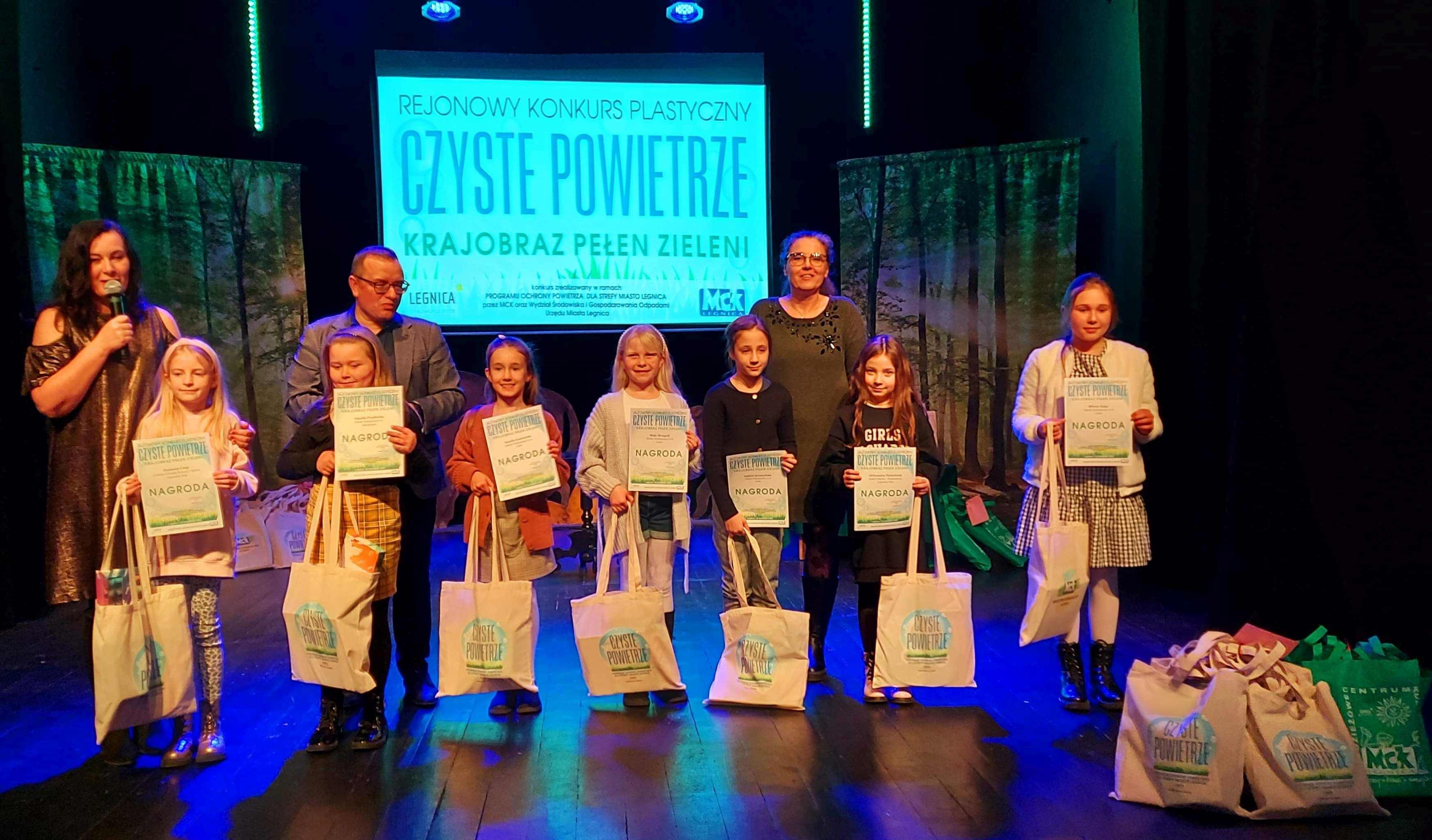 Konkurs platyczny: Czyste powietrze – krajobraz pełen zieleni
