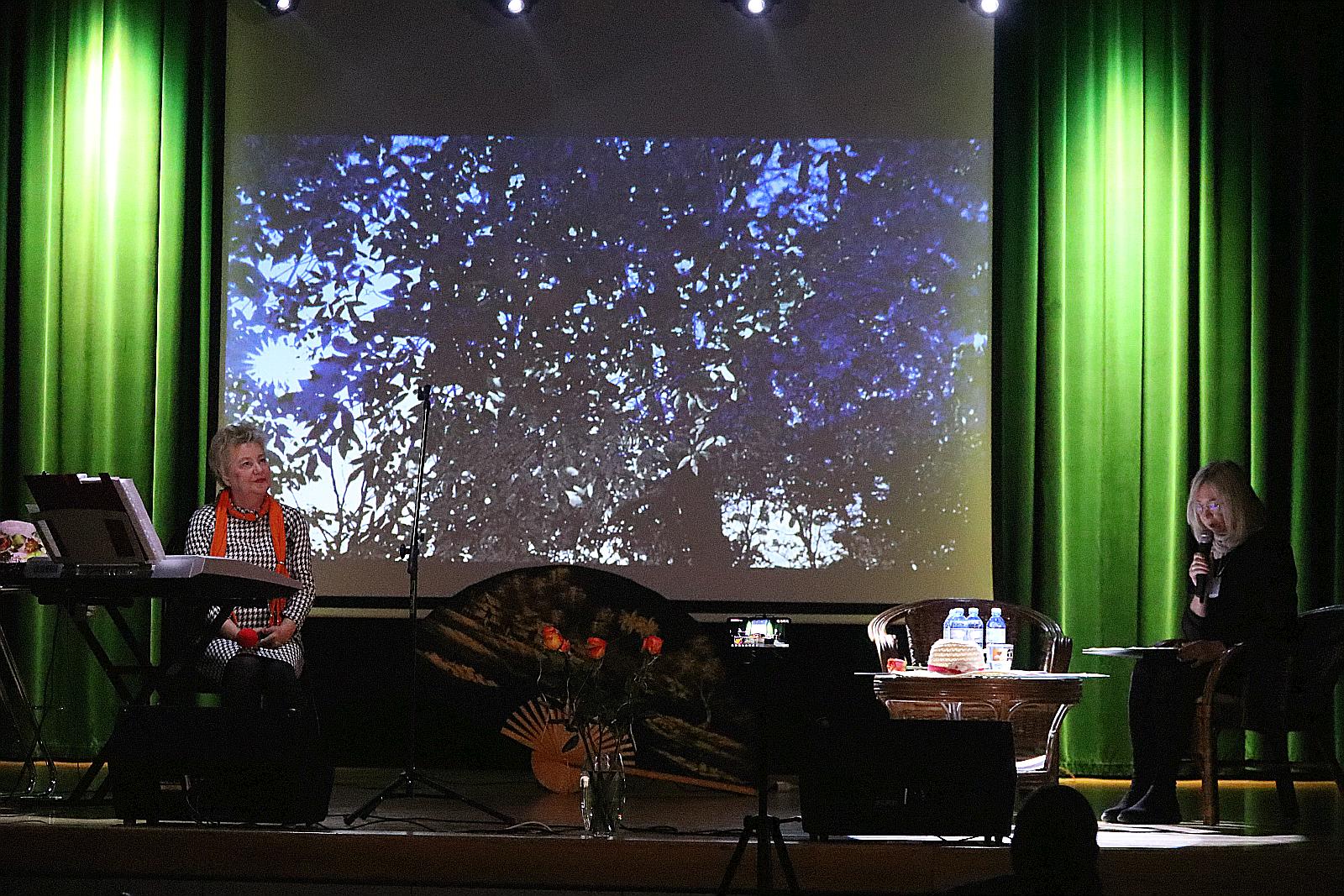 Koncert Teresy Pauch “Jesienne Róże” w Domu Kultury Atrium
