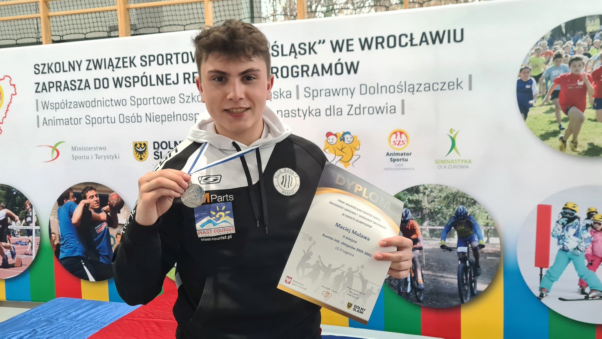 II liceum Ogólnokształcące ma najlepszych karateków w Legnicy