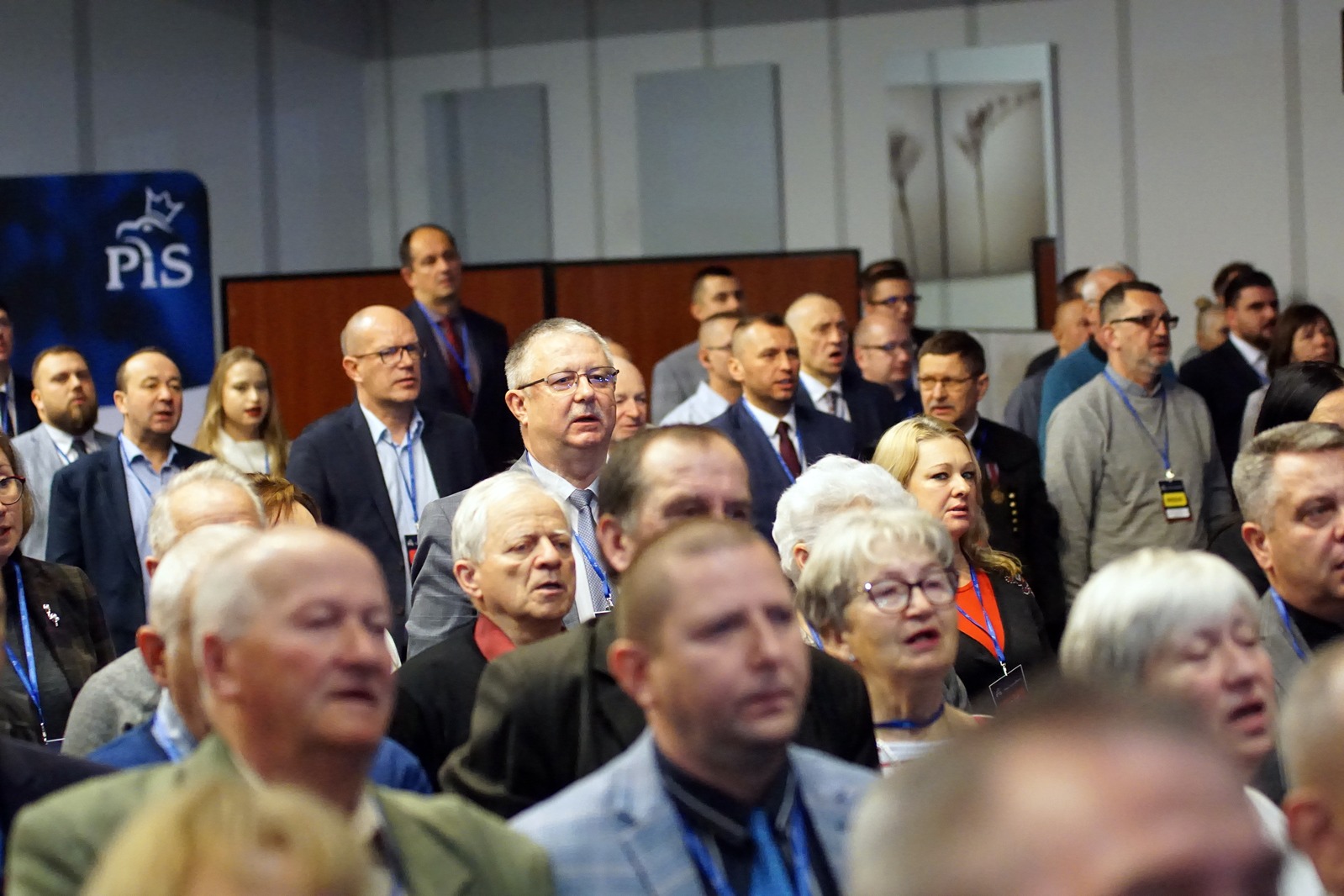 Kaczyński przemawiał do „swoich” w legnickim hotelu Qubus