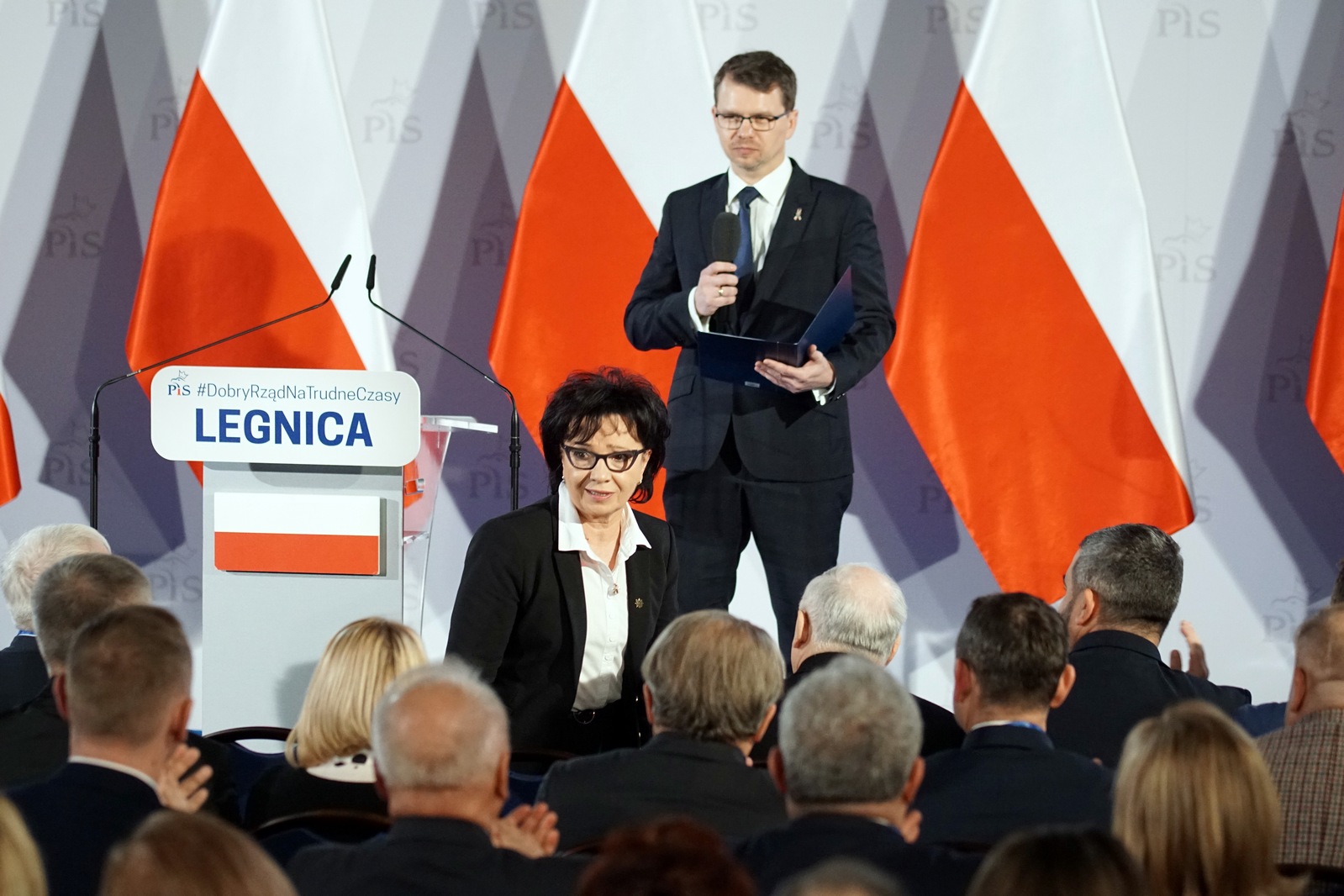 Kaczyński przemawiał do „swoich” w legnickim hotelu Qubus