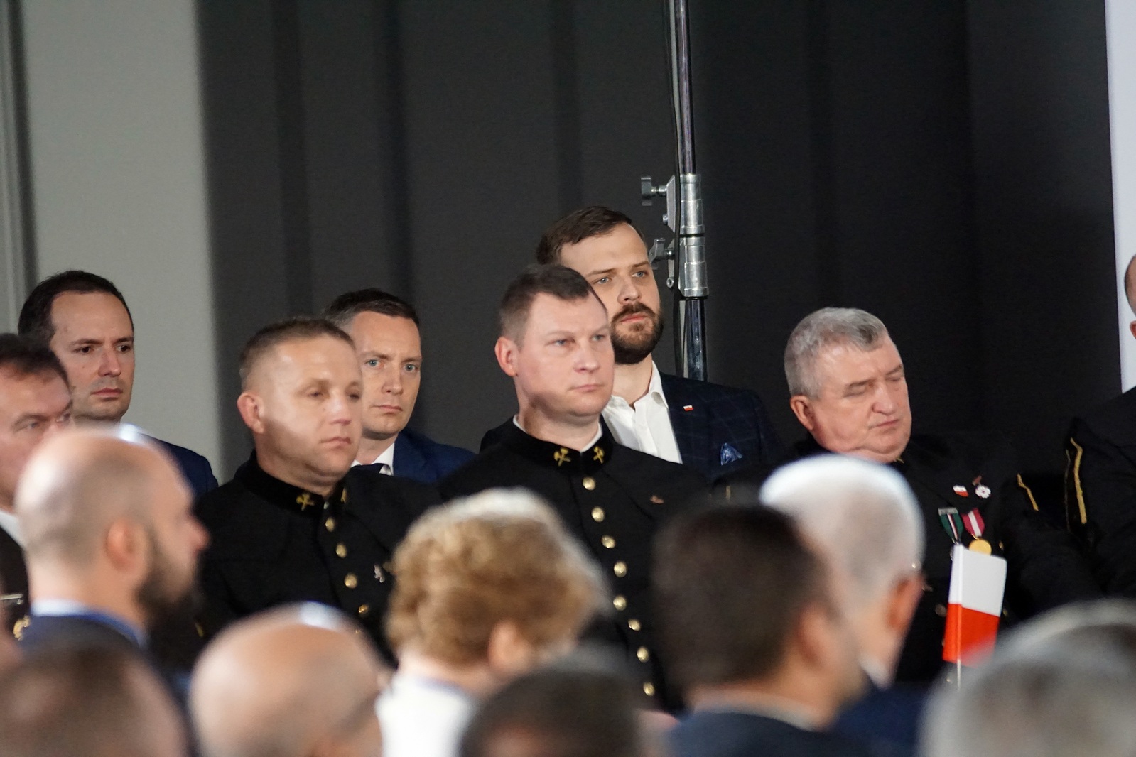 Kaczyński przemawiał do „swoich” w legnickim hotelu Qubus