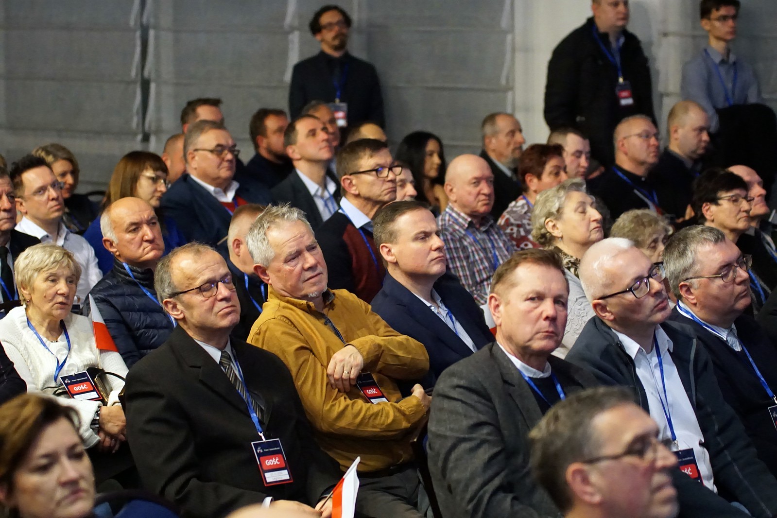 Kaczyński przemawiał do „swoich” w legnickim hotelu Qubus