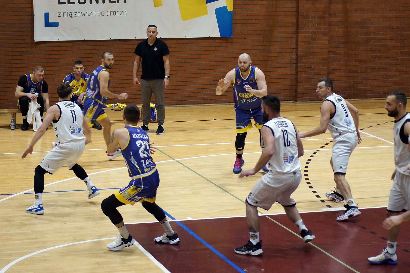 Basket Legnica po wygranej z Kłodzkiem zostaje liderem