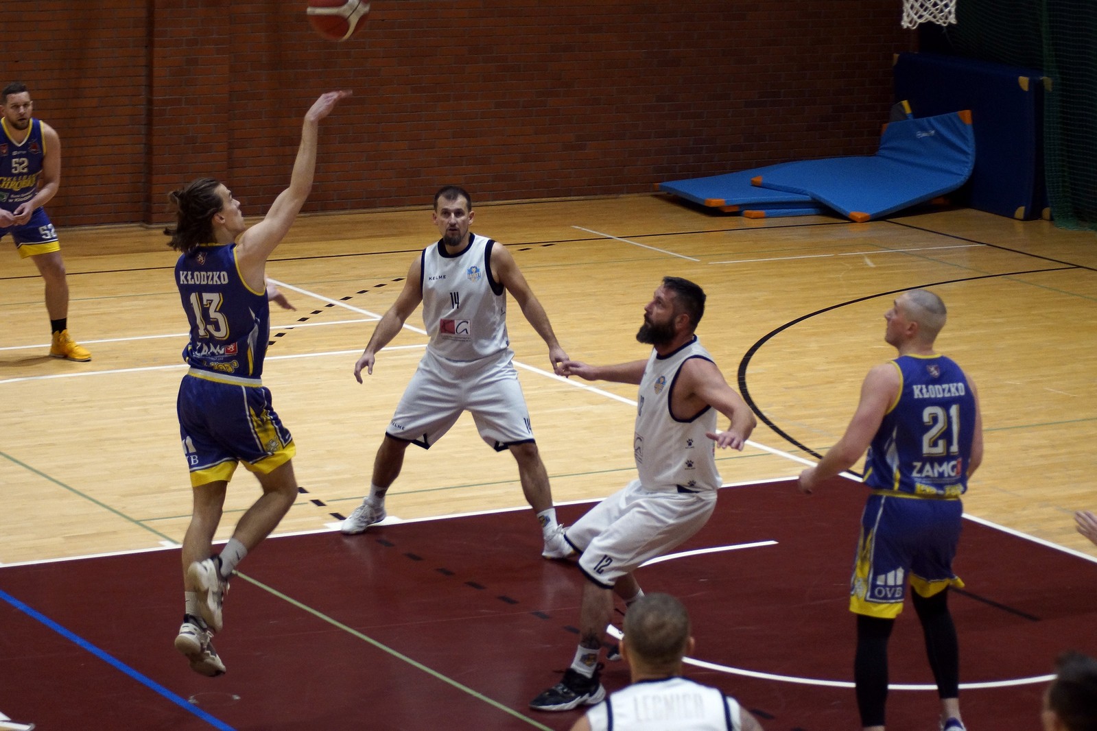 Basket Legnica po wygranej z Kłodzkiem zostaje liderem