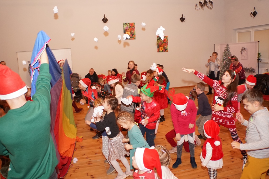 Święty Mikołaj rozpoczął swoją wizytę w gminie Kunice