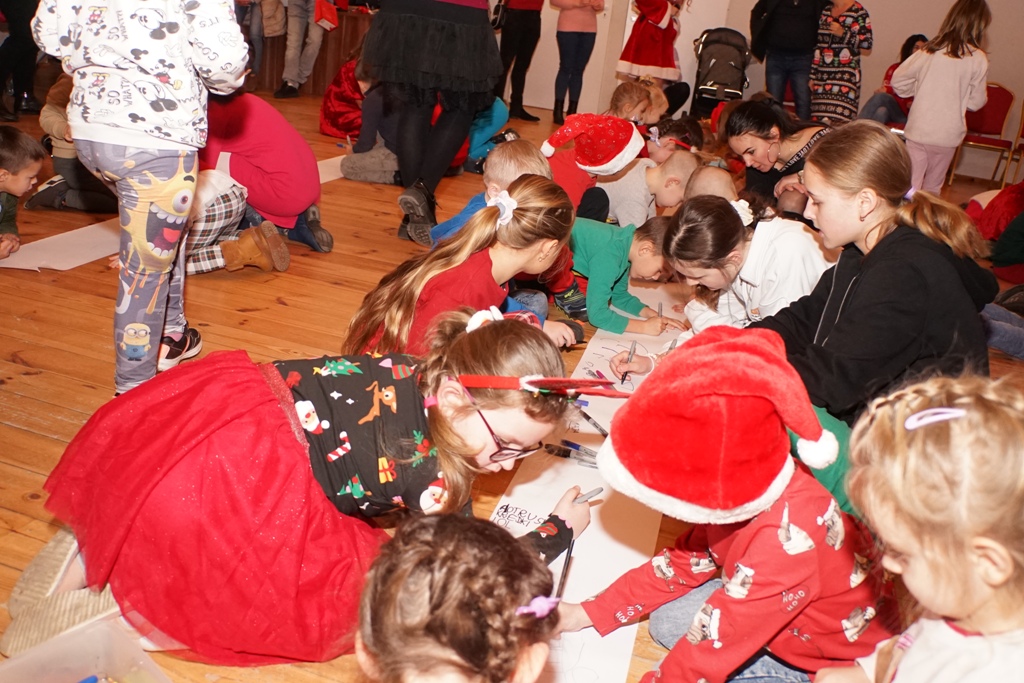 Święty Mikołaj rozpoczął swoją wizytę w gminie Kunice