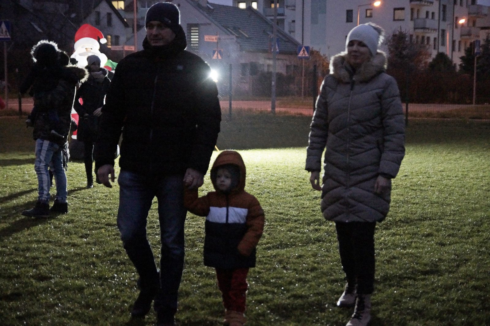 Mikołaj dla dzieci w Akademii Młodego Artysty w Legnicy