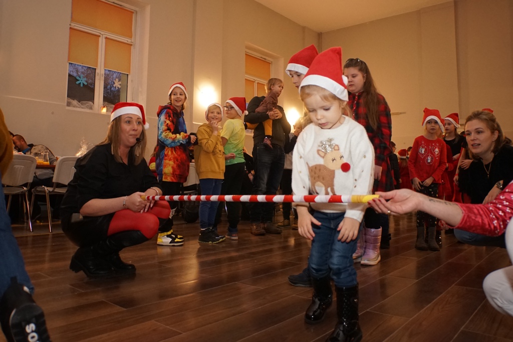 Święty Mikołaj rozpoczął swoją wizytę w gminie Kunice