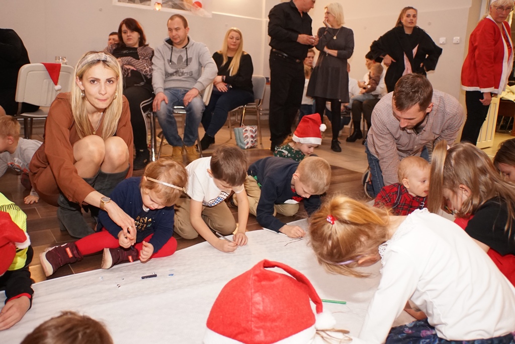 Święty Mikołaj rozpoczął swoją wizytę w gminie Kunice