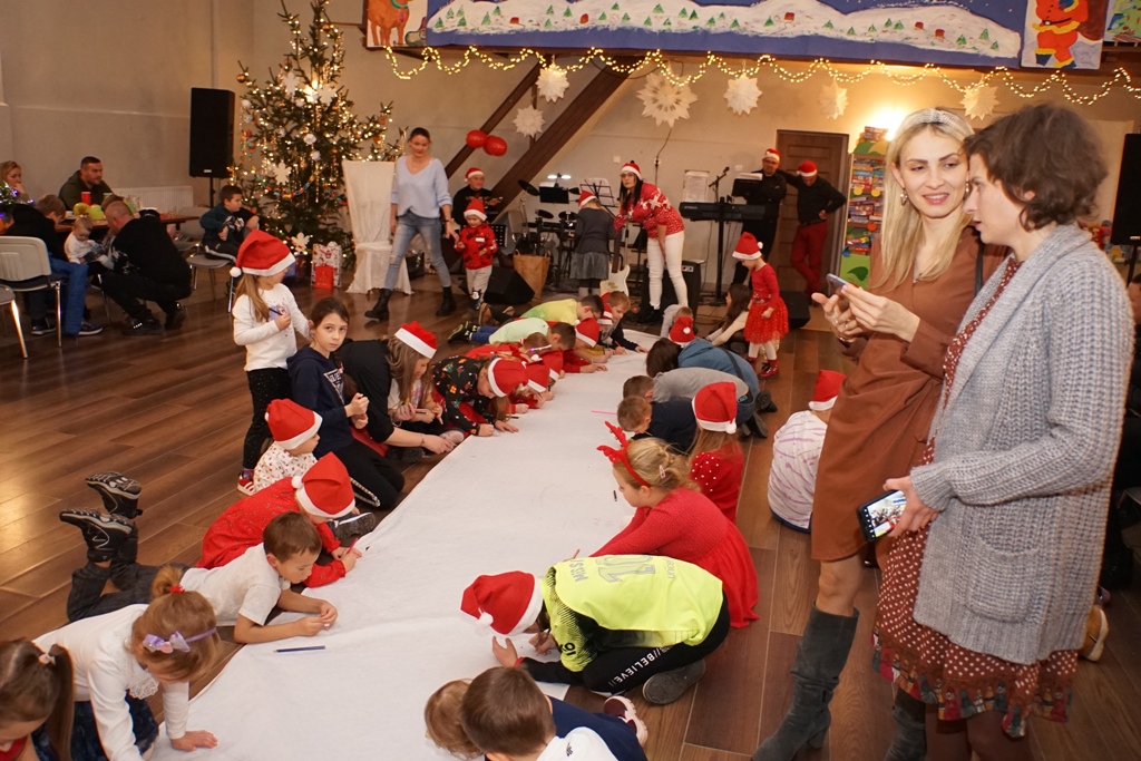 Święty Mikołaj rozpoczął swoją wizytę w gminie Kunice