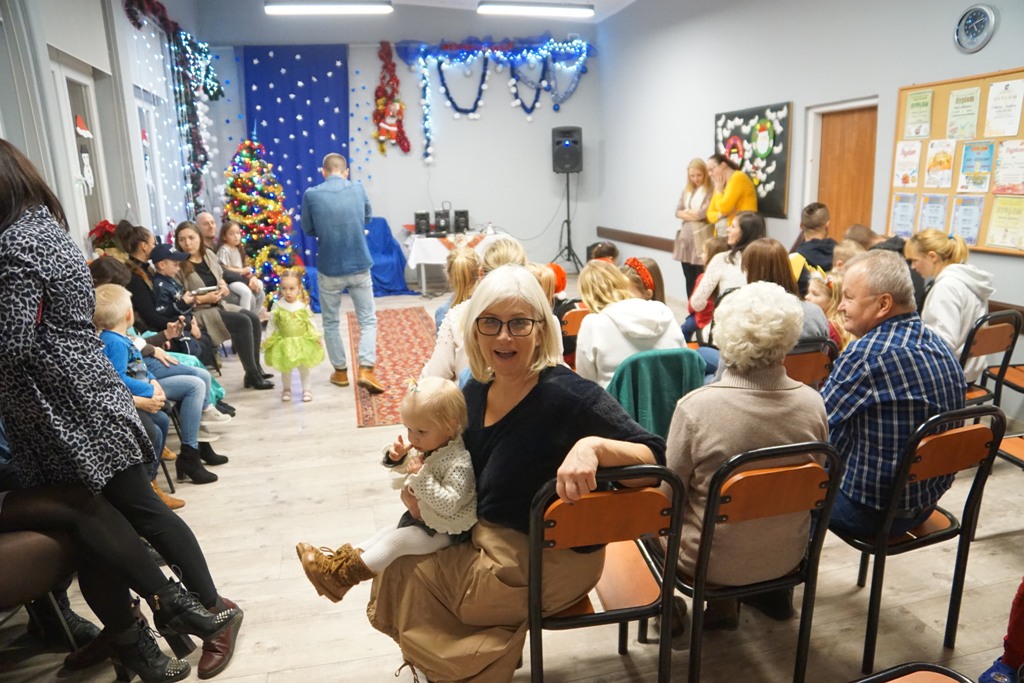 Święty Mikołaj rozpoczął swoją wizytę w gminie Kunice