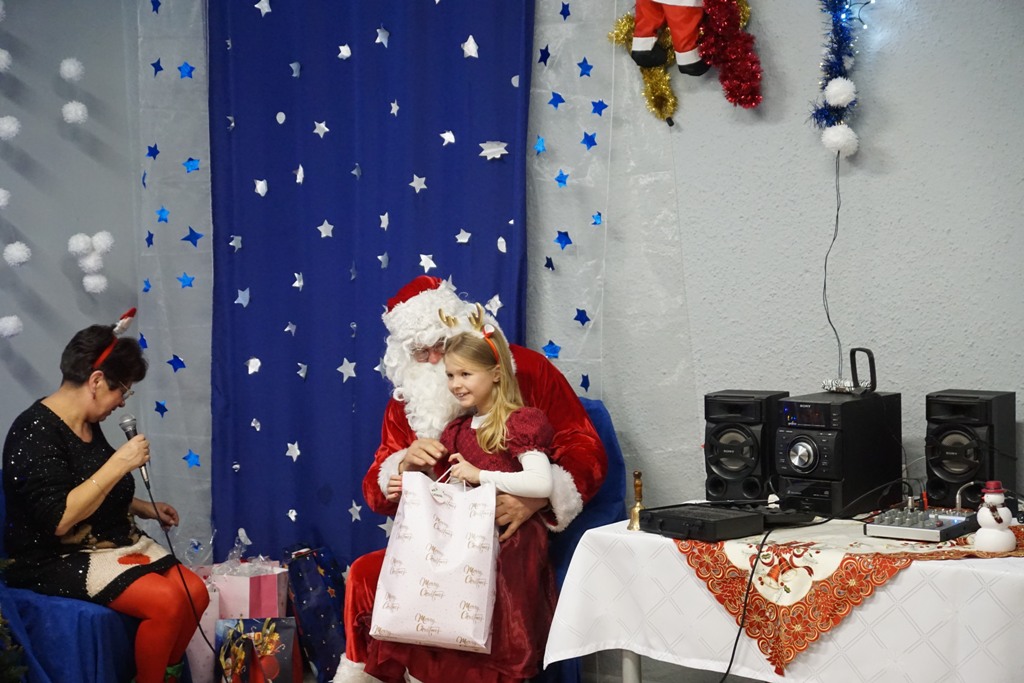 Święty Mikołaj rozpoczął swoją wizytę w gminie Kunice