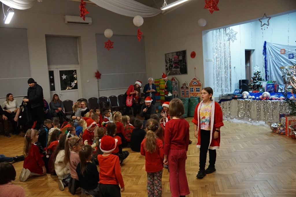 Święty Mikołaj rozpoczął swoją wizytę w gminie Kunice