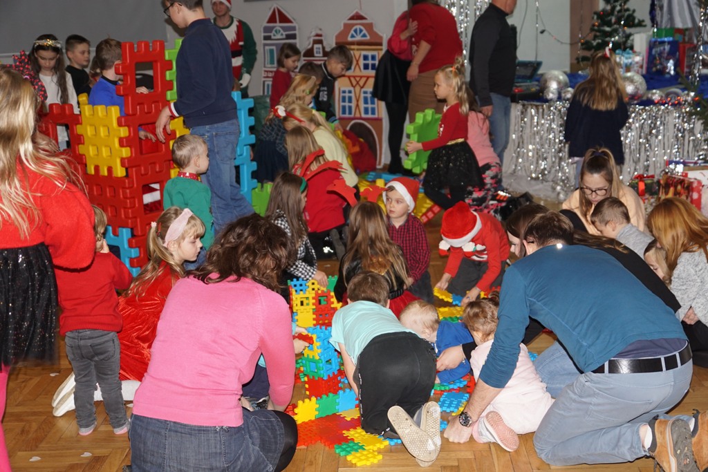 Święty Mikołaj rozpoczął swoją wizytę w gminie Kunice