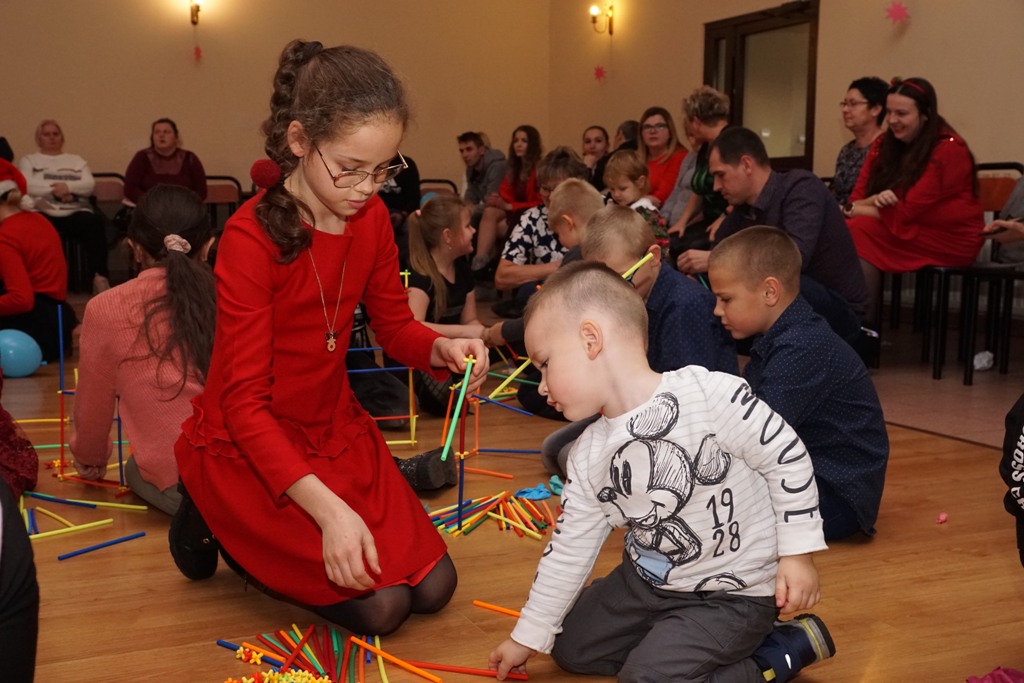 Święty Mikołaj rozpoczął swoją wizytę w gminie Kunice