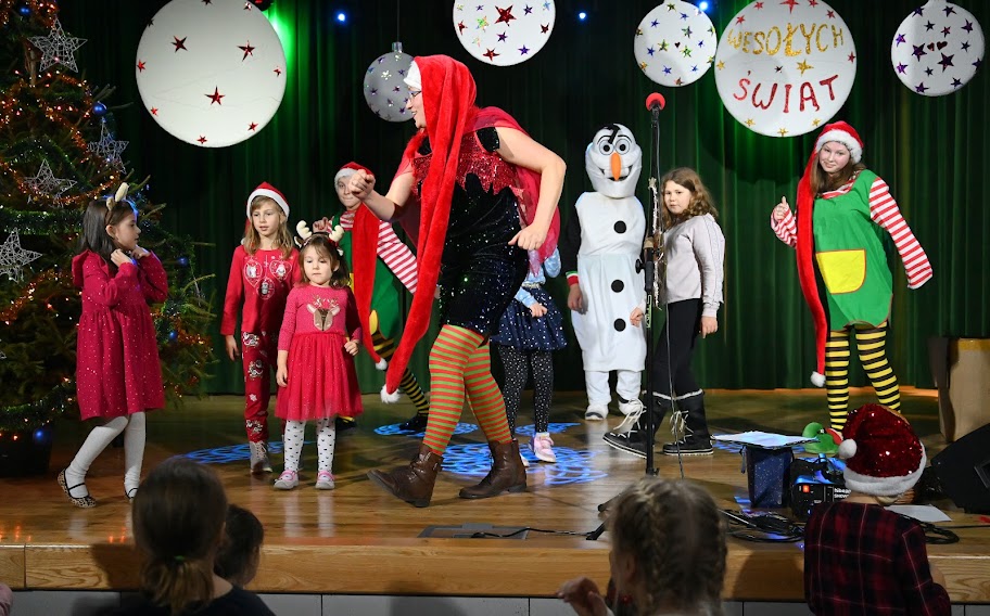 Mikołaj dotarł do dzieci w Domu Kultury 