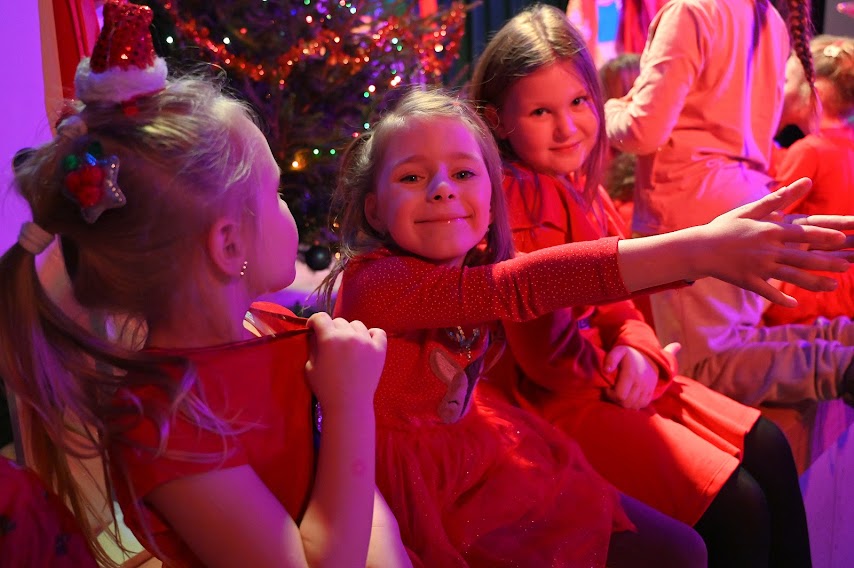 Mikołaj dotarł do dzieci w Domu Kultury 