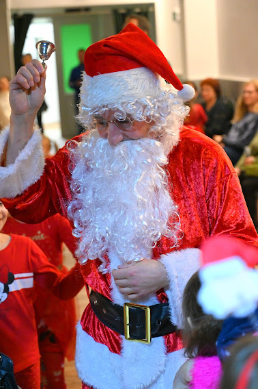 Mikołaj dotarł do dzieci w Domu Kultury 