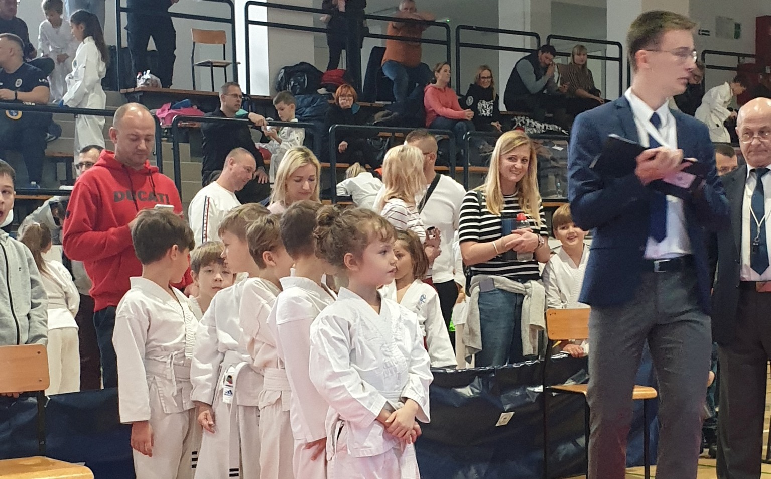 Mikołajkowy Turniej Karate Dzieci i Młodzieży w Chobieni