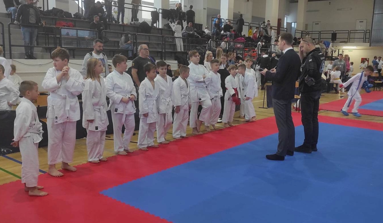 Mikołajkowy Turniej Karate Dzieci i Młodzieży w Chobieni