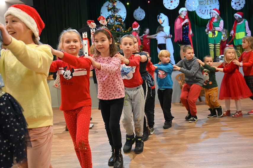 Mikołaj dotarł do dzieci w Domu Kultury 