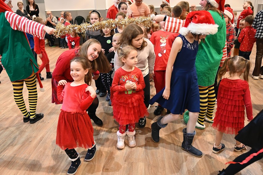 Mikołaj dotarł do dzieci w Domu Kultury 