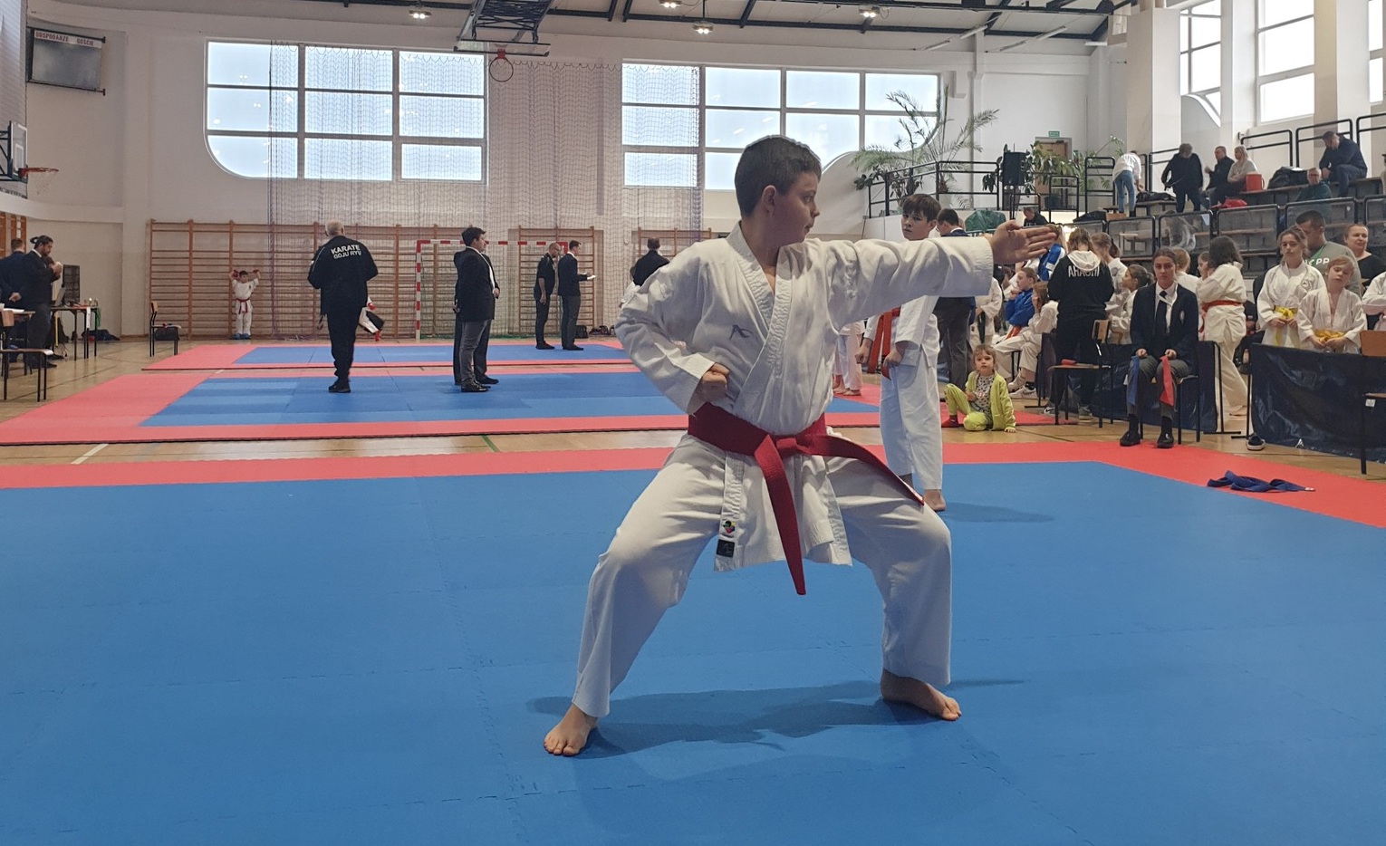 Mikołajkowy Turniej Karate Dzieci i Młodzieży w Chobieni