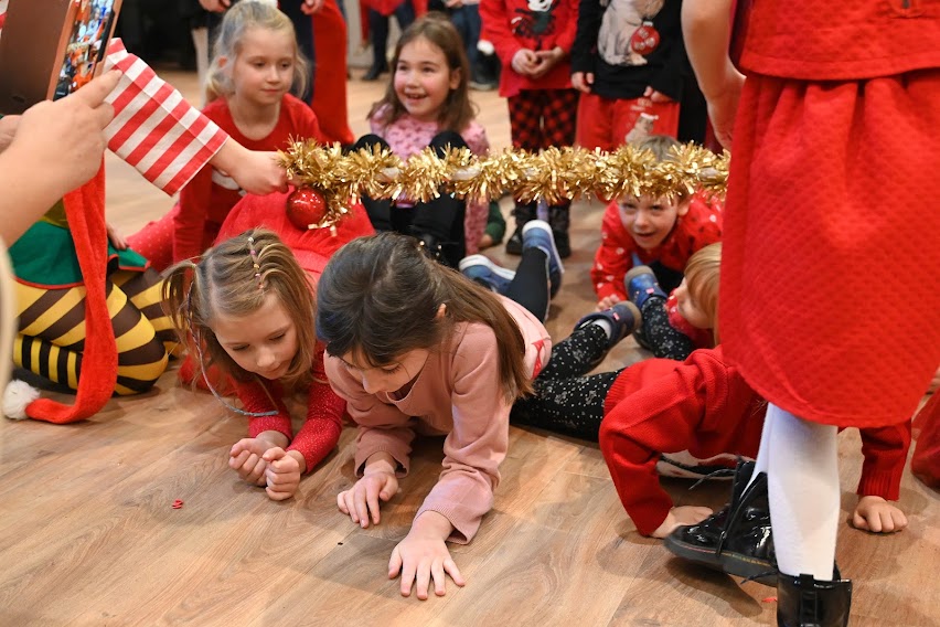 Mikołaj dotarł do dzieci w Domu Kultury 