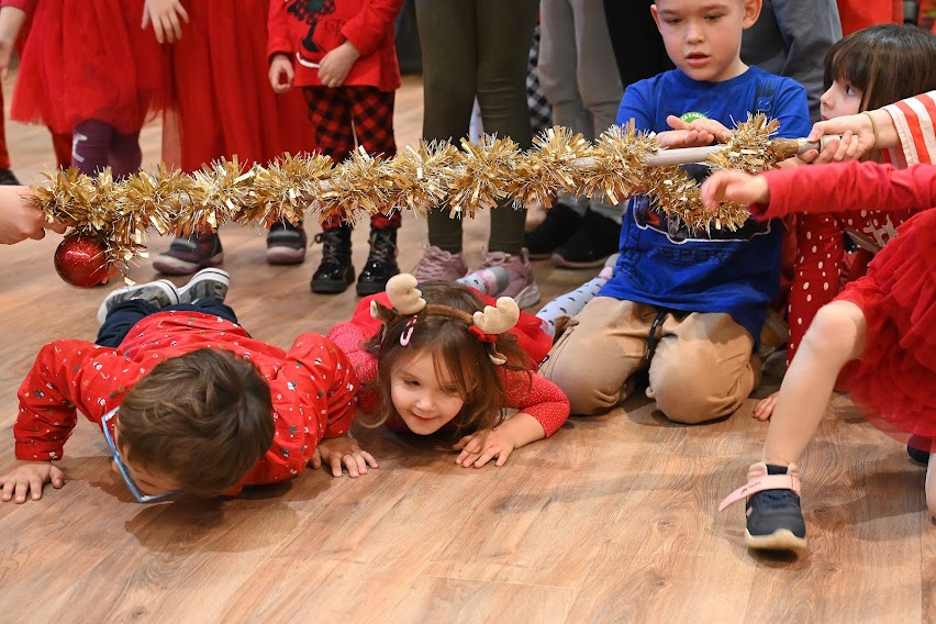 Mikołaj dotarł do dzieci w Domu Kultury 