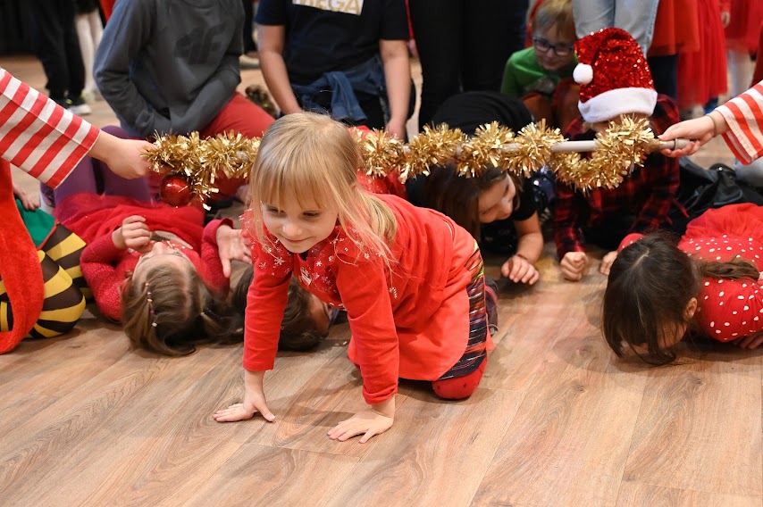 Mikołaj dotarł do dzieci w Domu Kultury 
