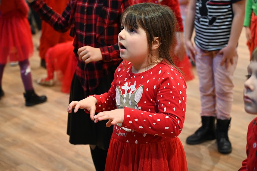 Mikołaj dotarł do dzieci w Domu Kultury 