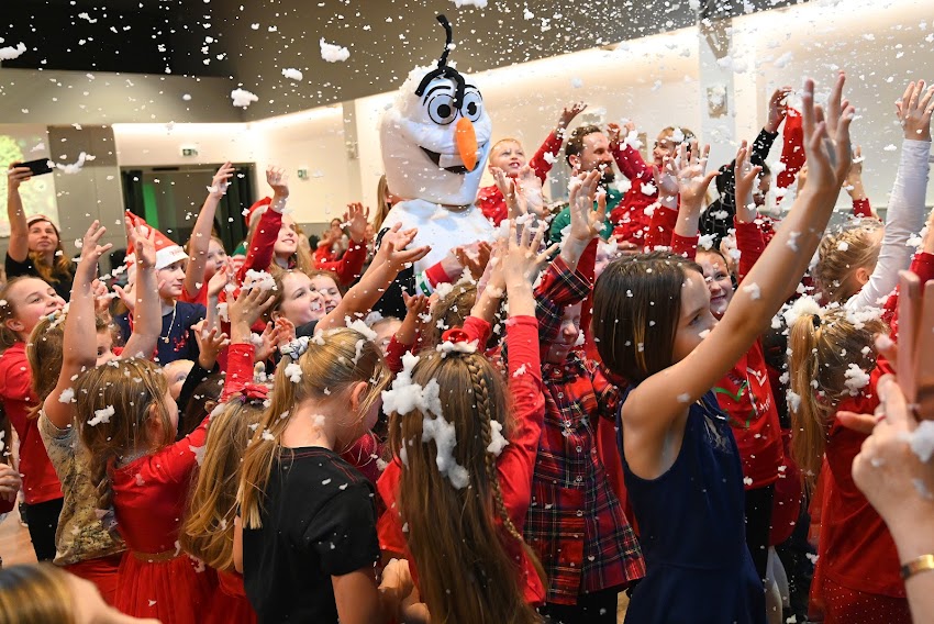 Mikołaj dotarł do dzieci w Domu Kultury 