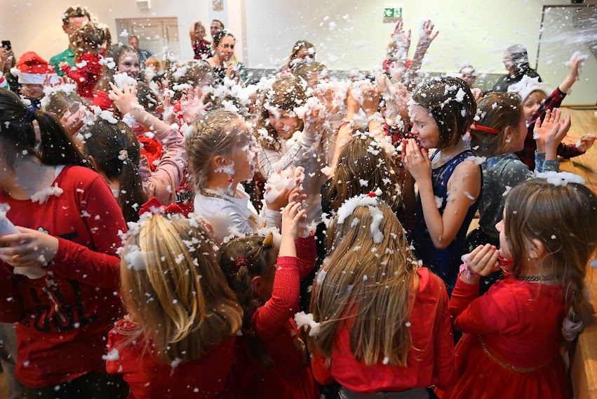 Mikołaj dotarł do dzieci w Domu Kultury 