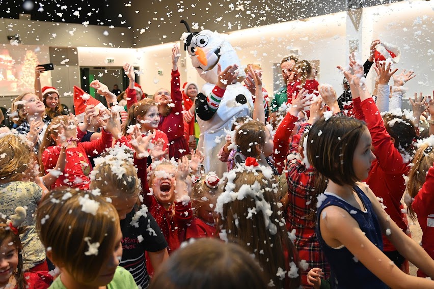 Mikołaj dotarł do dzieci w Domu Kultury 