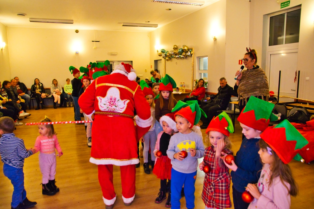 Mikołaj odwiedził dzieci z miasta i gminy Prochowice