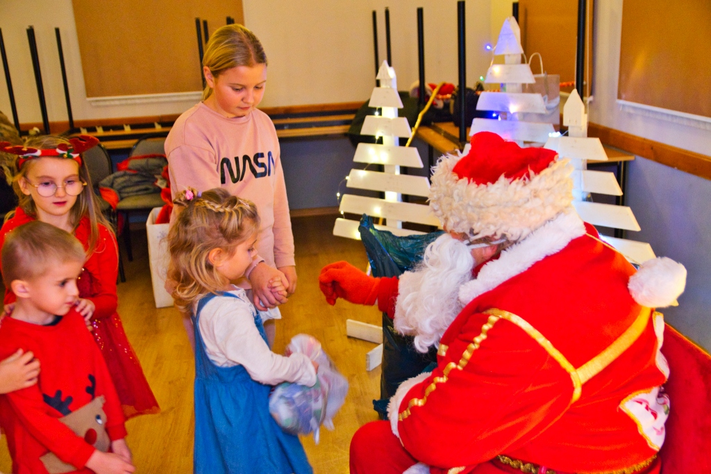 Mikołaj odwiedził dzieci z miasta i gminy Prochowice