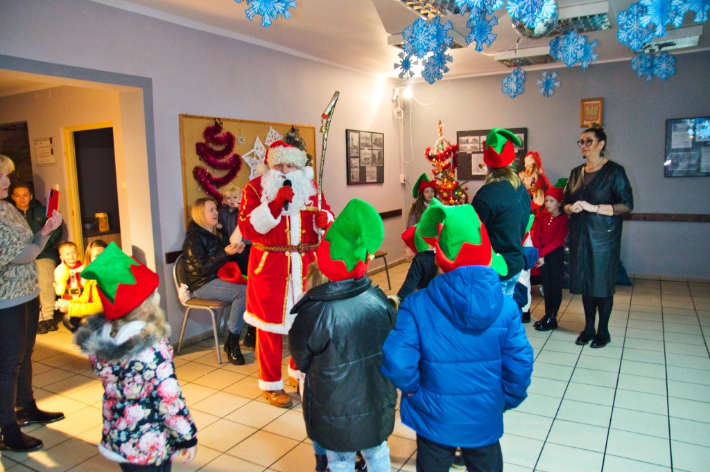 Mikołaj odwiedził dzieci z miasta i gminy Prochowice