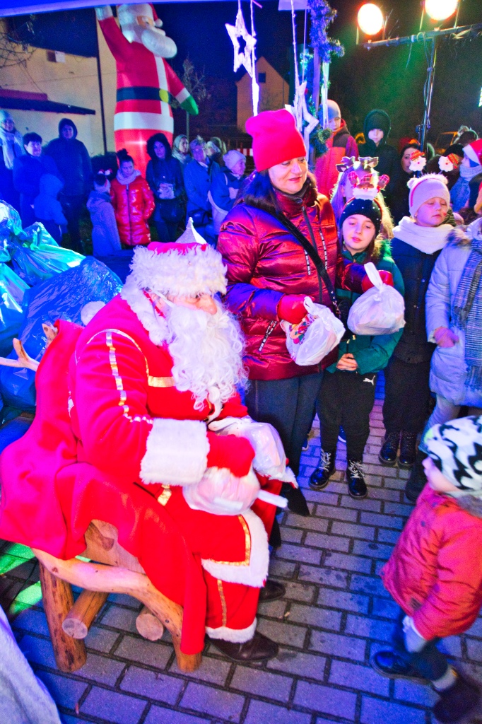 Mikołaj odwiedził dzieci z miasta i gminy Prochowice