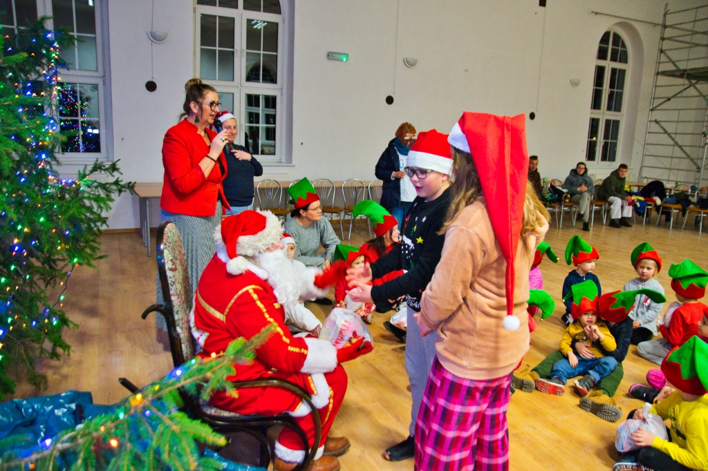 Mikołaj odwiedził dzieci z miasta i gminy Prochowice