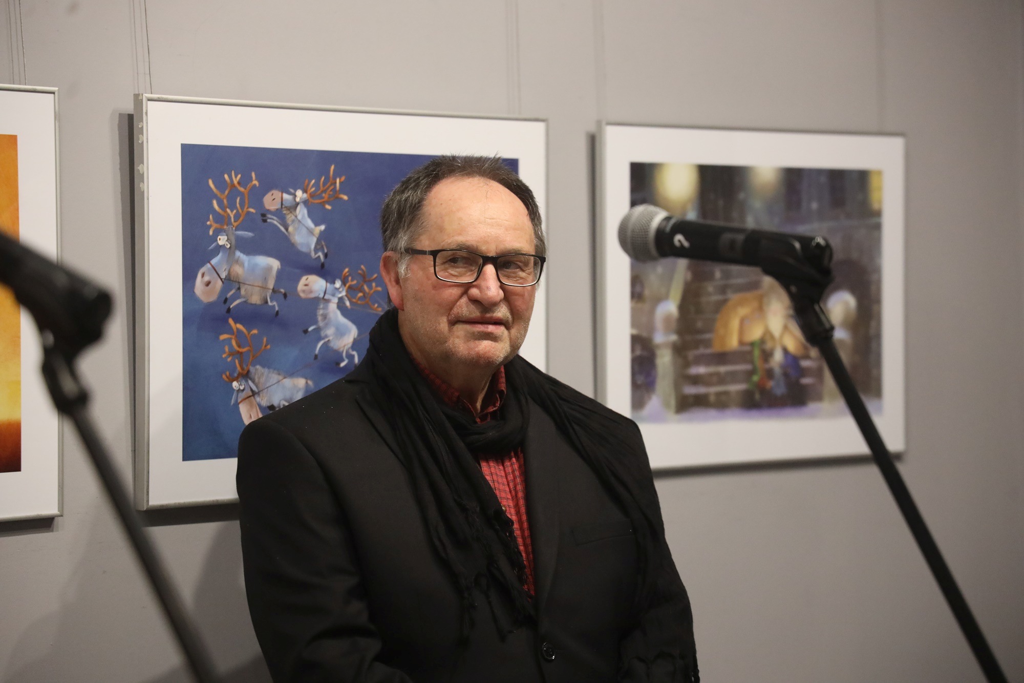 Kalendarz Satyrykonu na rok 2023 trafił do rąk legniczan