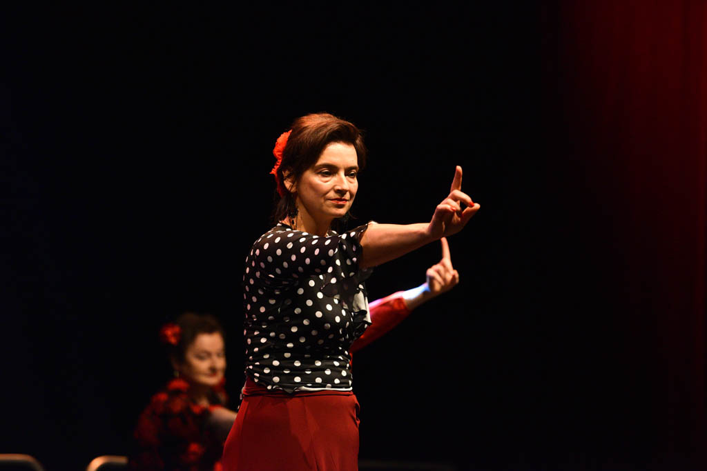 Ogniste rytmy flamenco w mroźny grudniowy wieczór