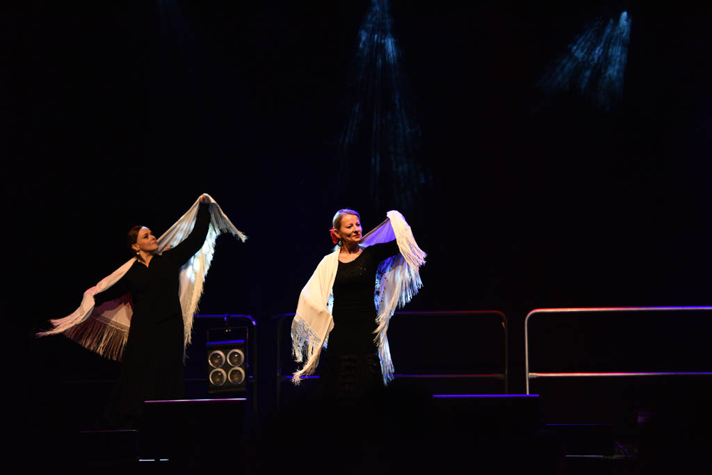 Ogniste rytmy flamenco w mroźny grudniowy wieczór