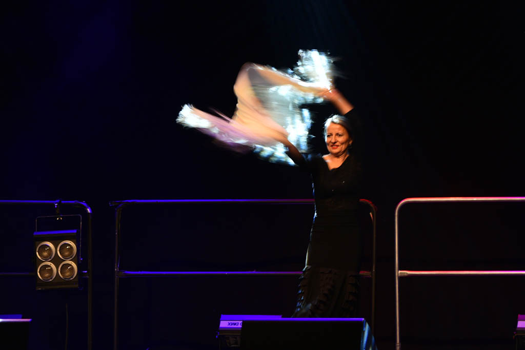 Ogniste rytmy flamenco w mroźny grudniowy wieczór