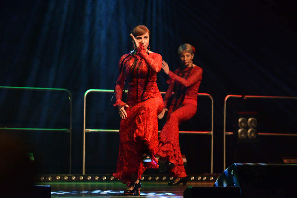 Ogniste rytmy flamenco w mroźny grudniowy wieczór