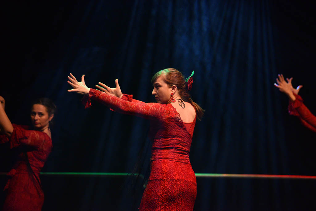 Ogniste rytmy flamenco w mroźny grudniowy wieczór