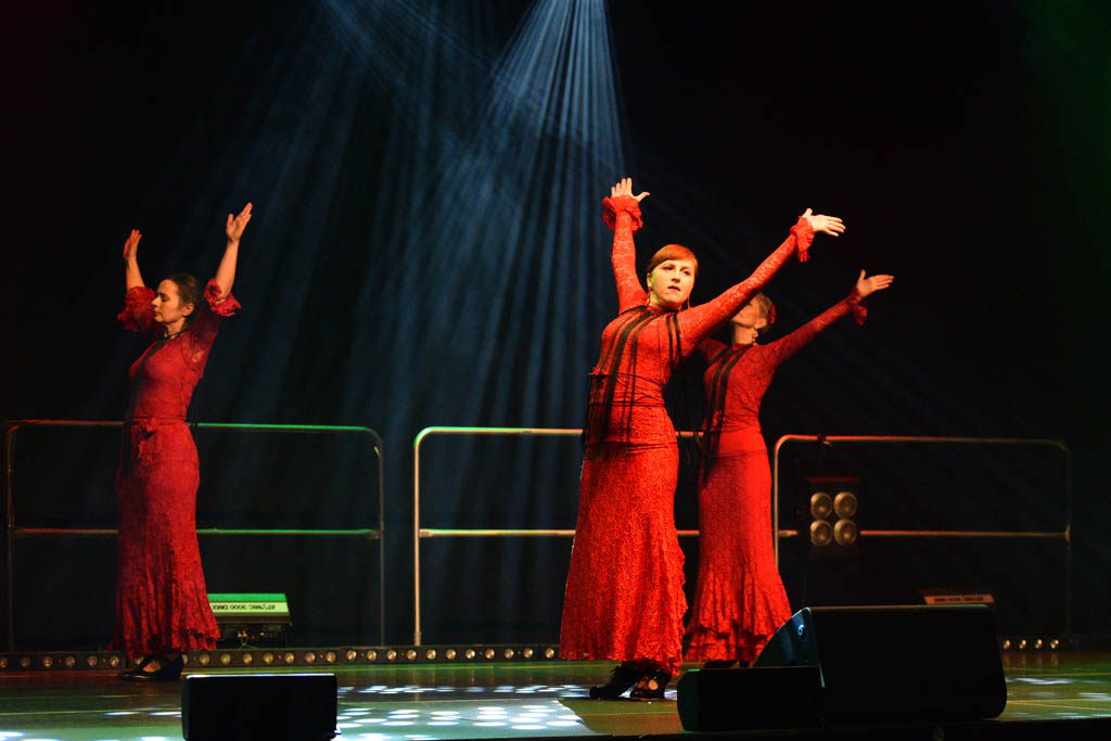 Ogniste rytmy flamenco w mroźny grudniowy wieczór