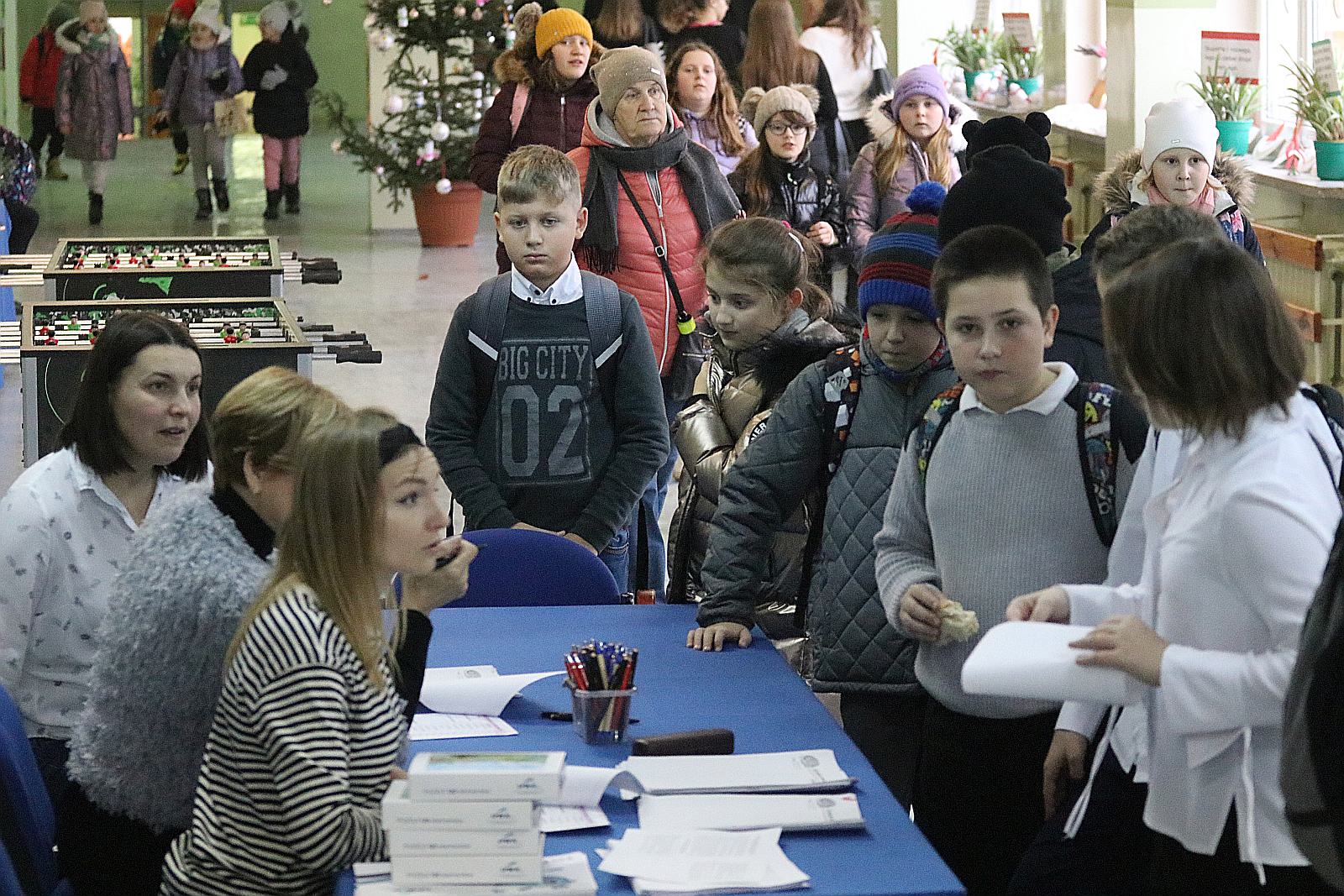 W Szkole Podstawowej nr 16 odbyło się Legnickie Dyktando