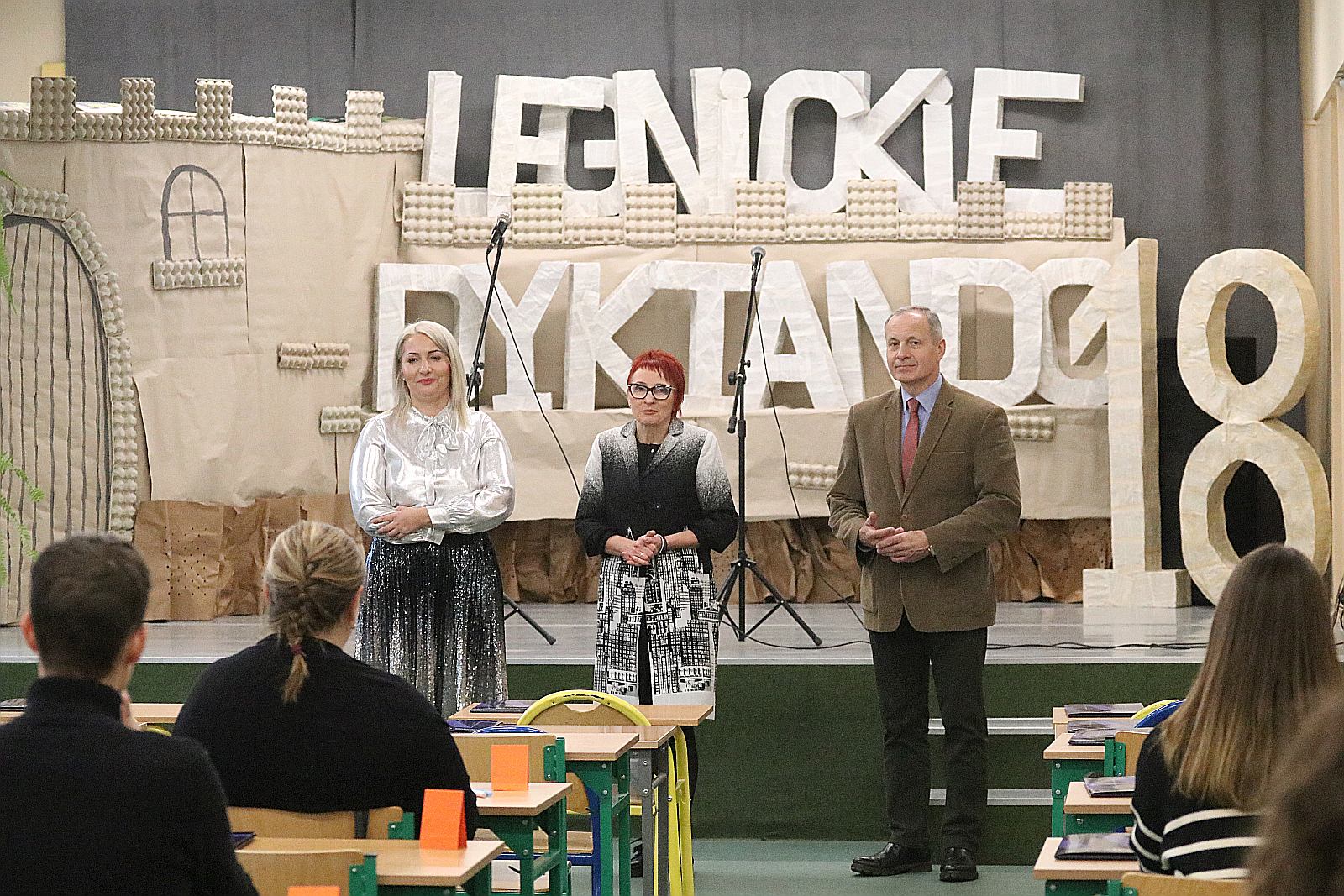 W Szkole Podstawowej nr 16 odbyło się Legnickie Dyktando