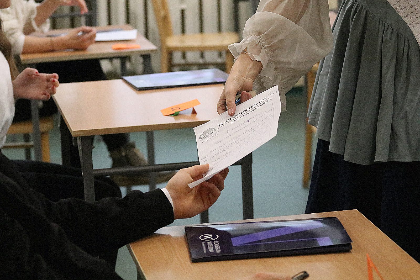 W Szkole Podstawowej nr 16 odbyło się Legnickie Dyktando